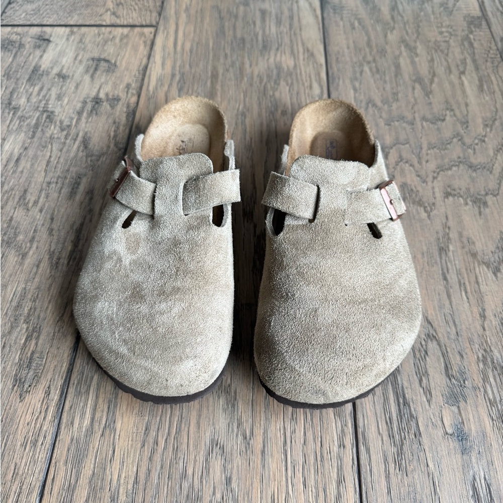 Birkenstock Suede Mules in Taupe